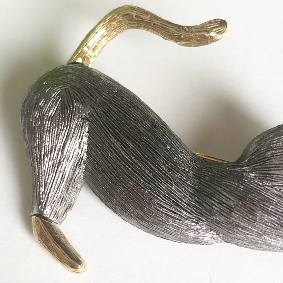 LIZ CLAIBORNE LC Black Stretching Cat Brooch Pin - Picture 3 of 8